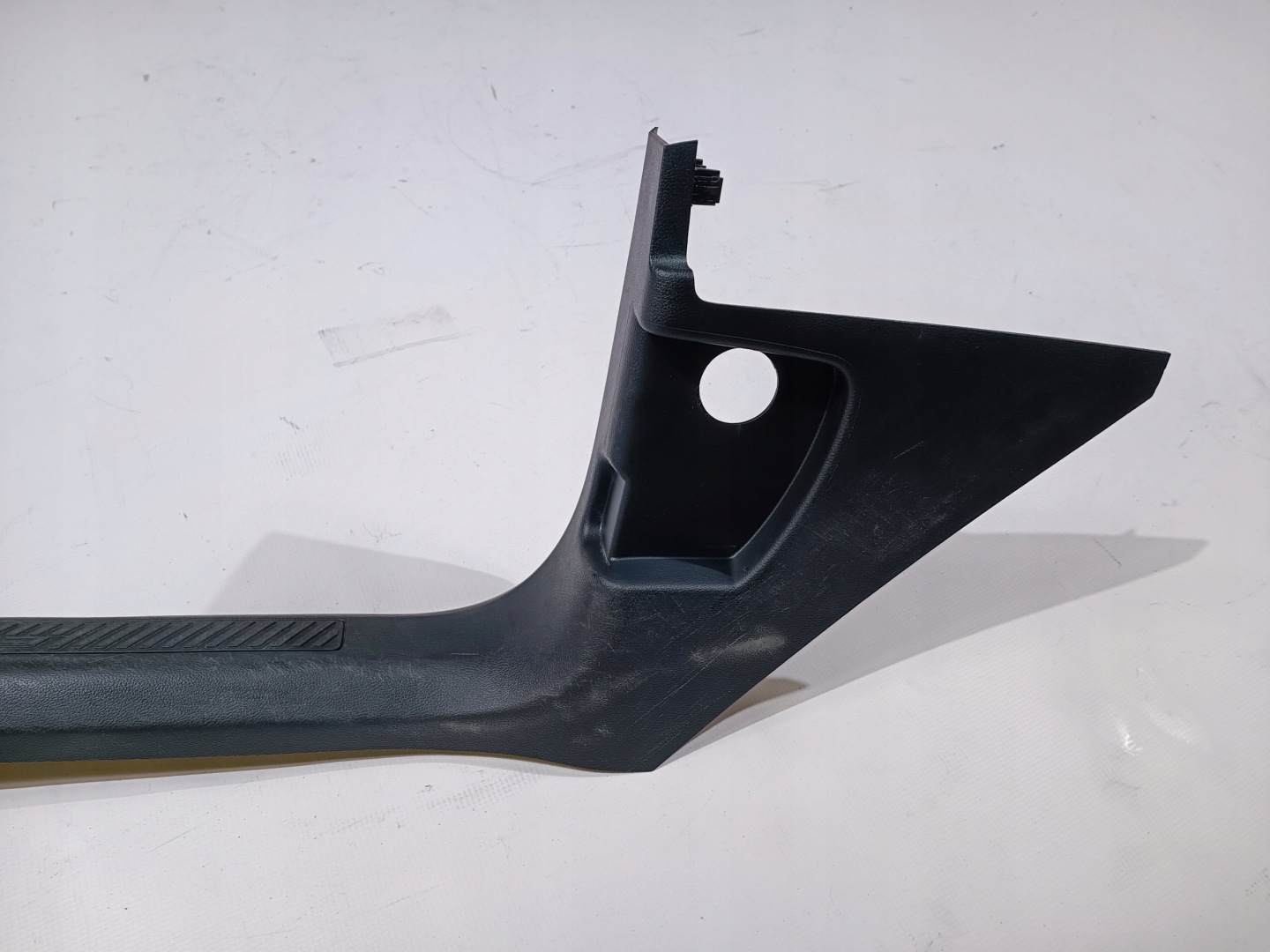 cap moulding of the threshold front left Ford Explorer 2020