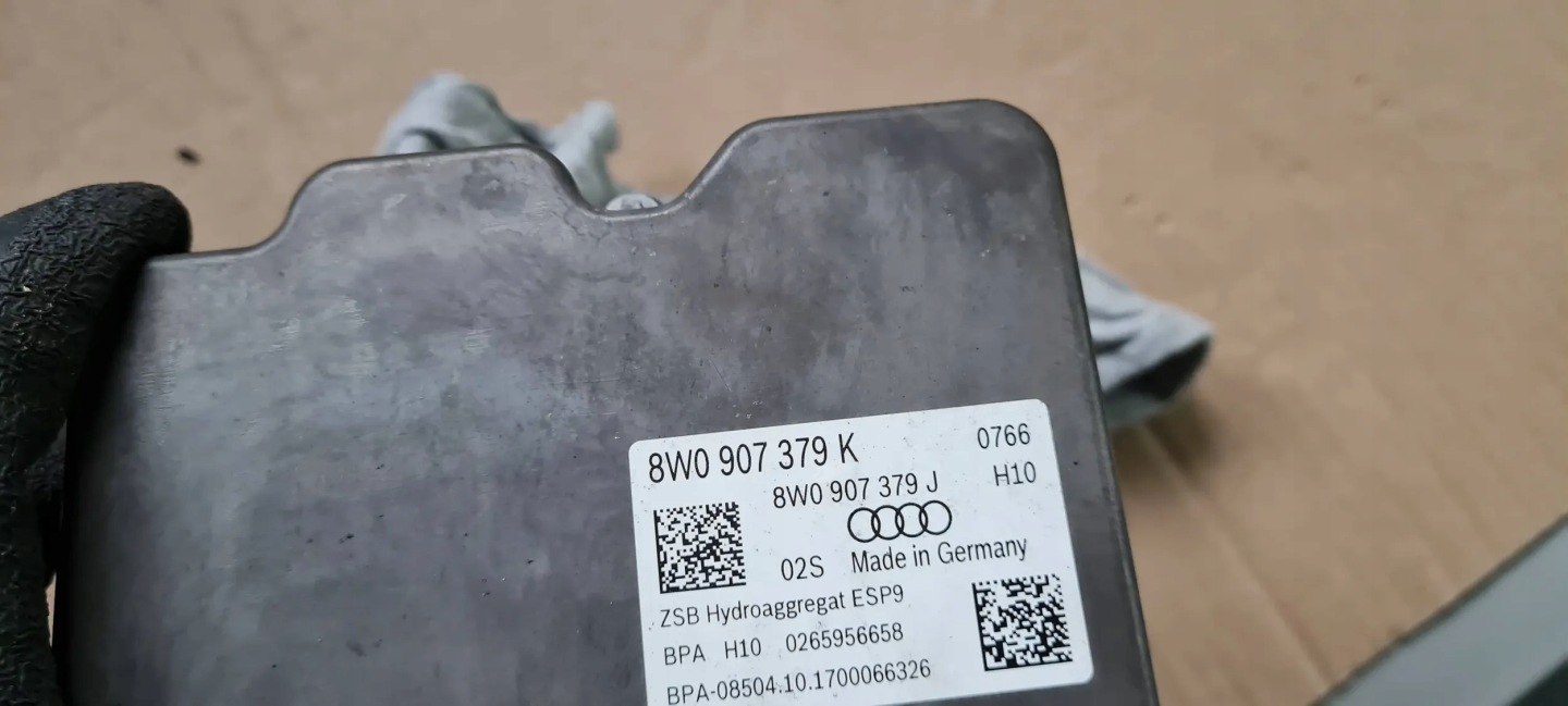 A5 8W brake booster ABS control unit 5Q0919237 8W0907379J A4 B9 8W