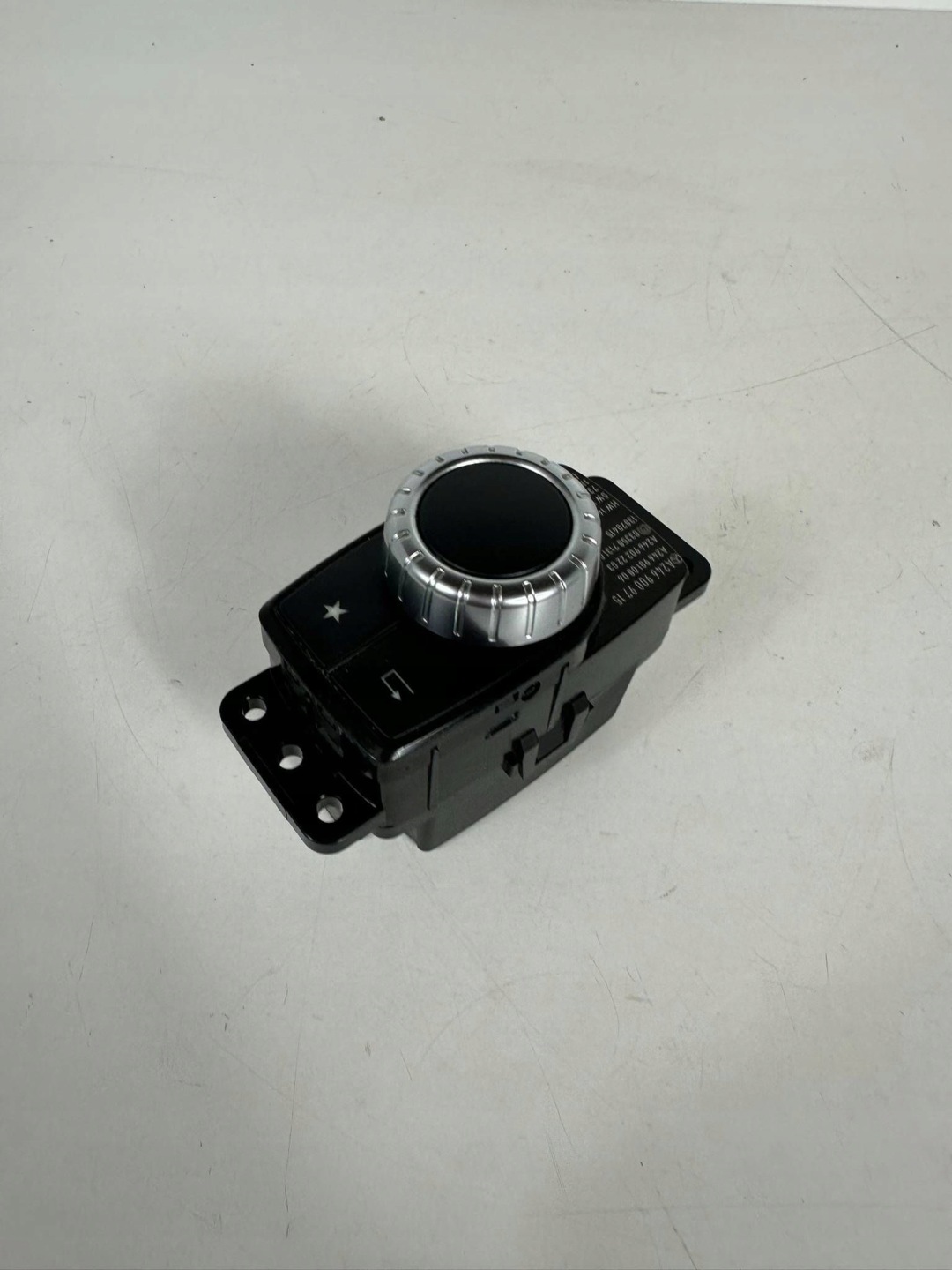 Mercedes-Benz GLA W156 2017 Panel radia A2469009715 control unit