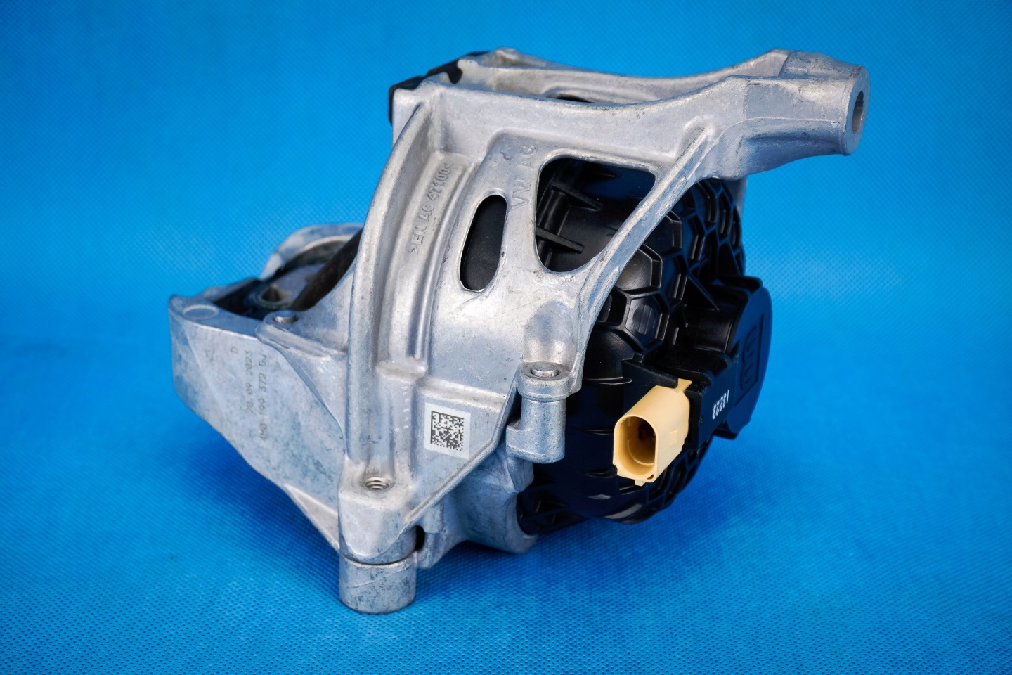 engine mount right Audi A6 4K C8 A7 4K8 45TFSI 2.0TFSI 4M0199372GJ