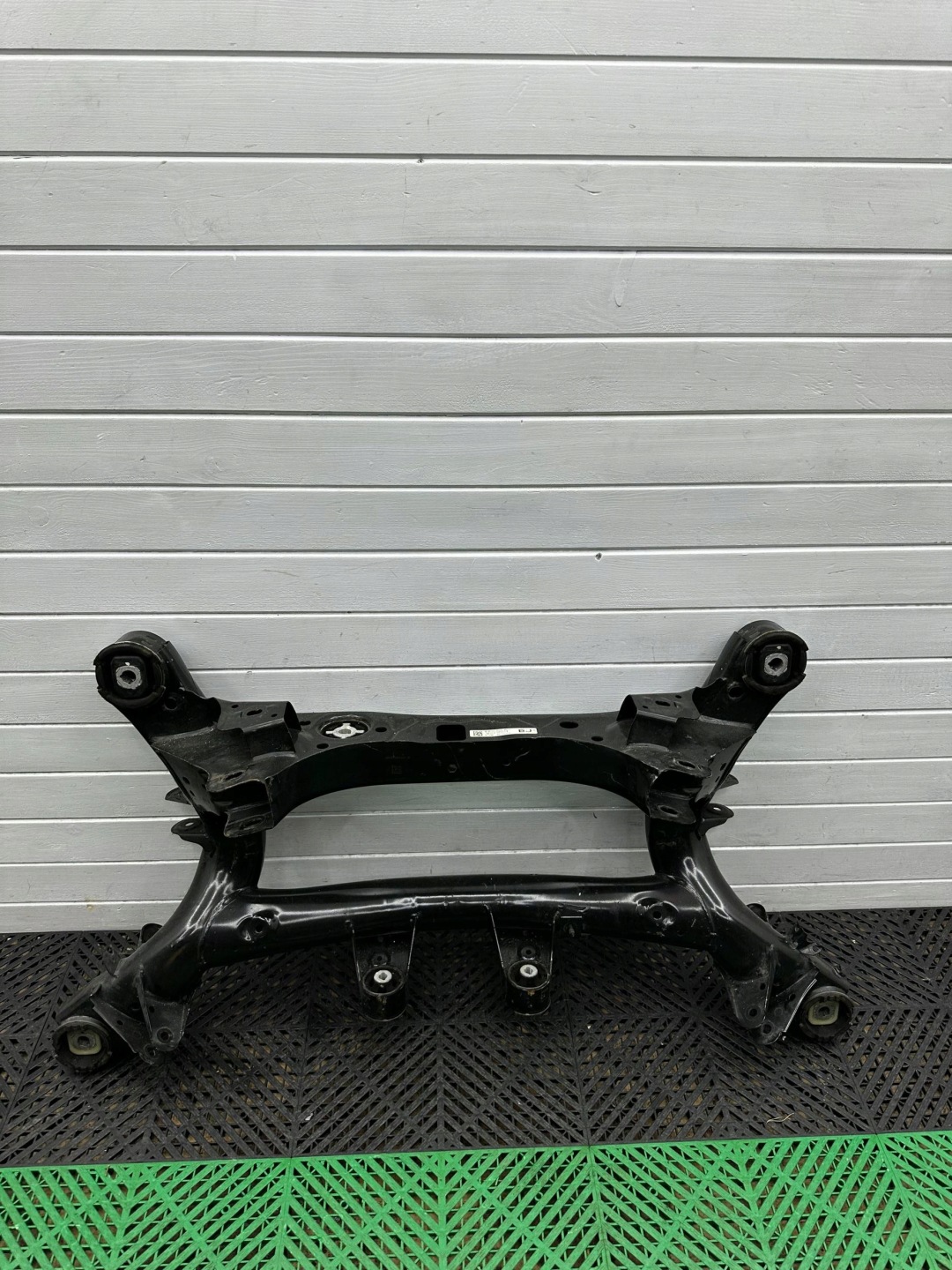 axle beam rear. BMW 4 G22 G23 G24 G26 8831025