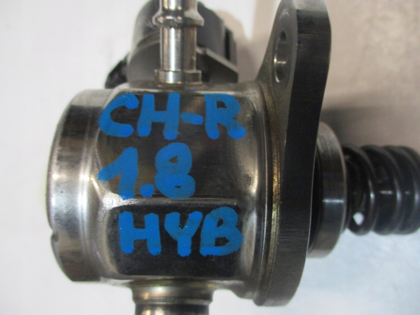 feed pump TOYOTA CHR 1,8HYB 23101-F2010