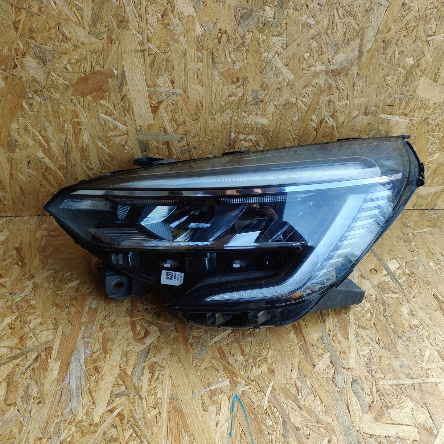 Reflektor front side left Renault Clio V 260605690R