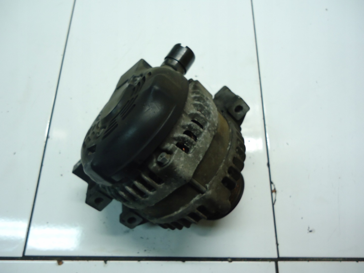 HONDA CR-V III 2.2 e-DTEC 2010 N22B3 alternatore 104210-1140
