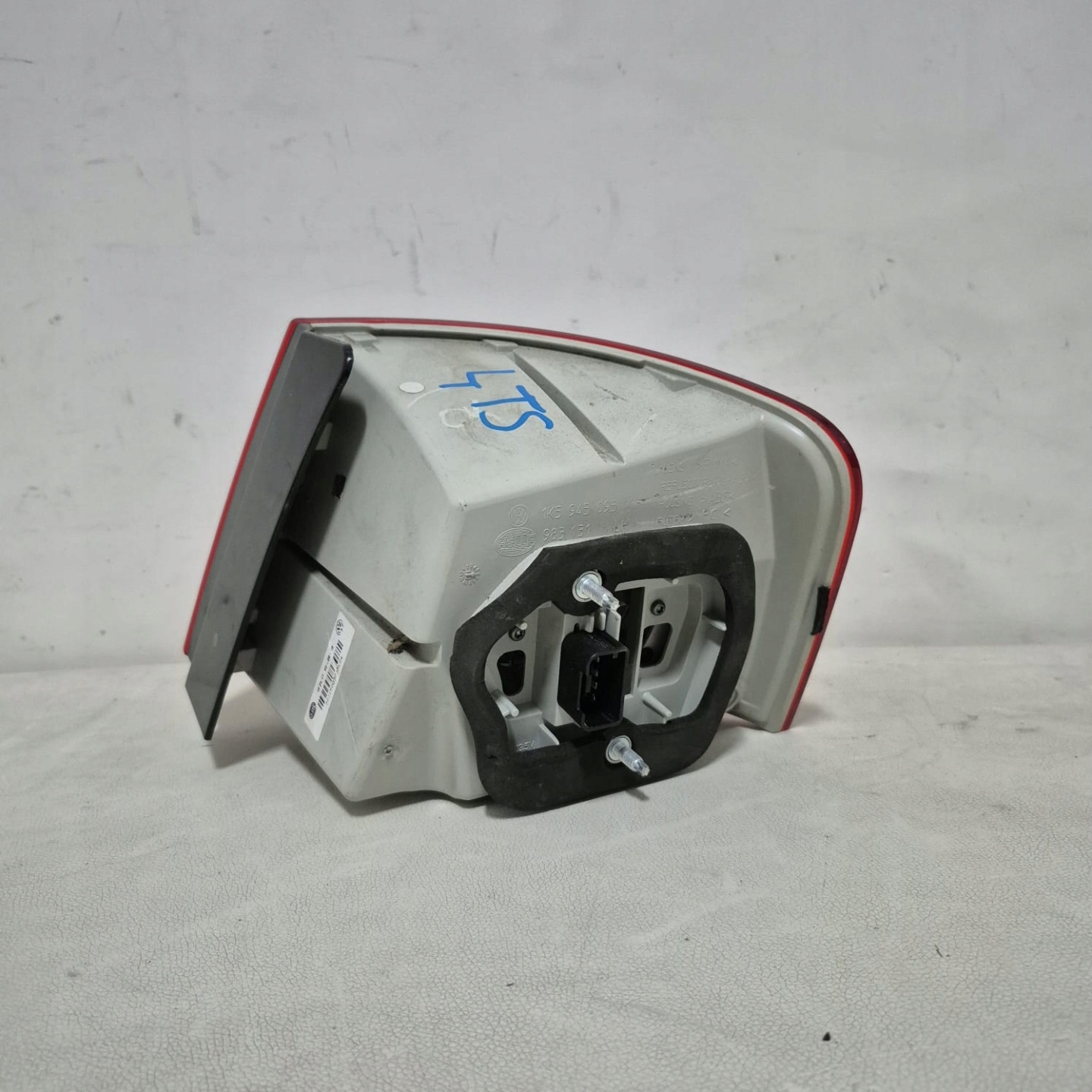 VW JETTA V 5 05-11 light rear part rear left