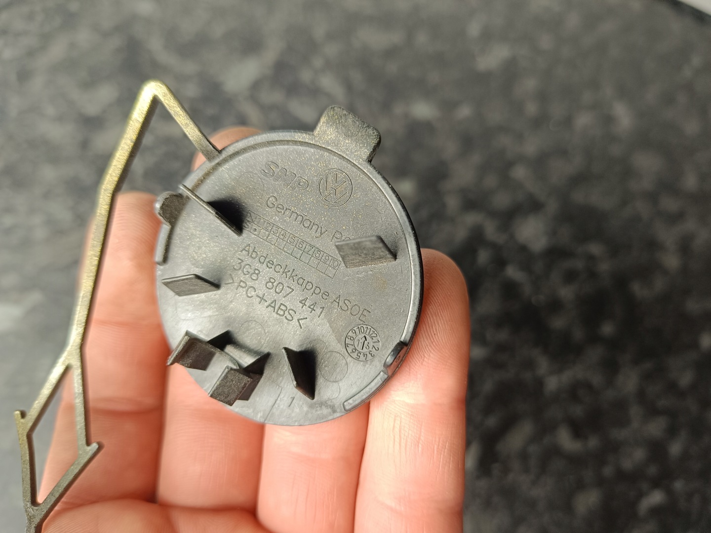 Abschleppöse heck VOLKSWAGEN ARTEON 3G8807441
