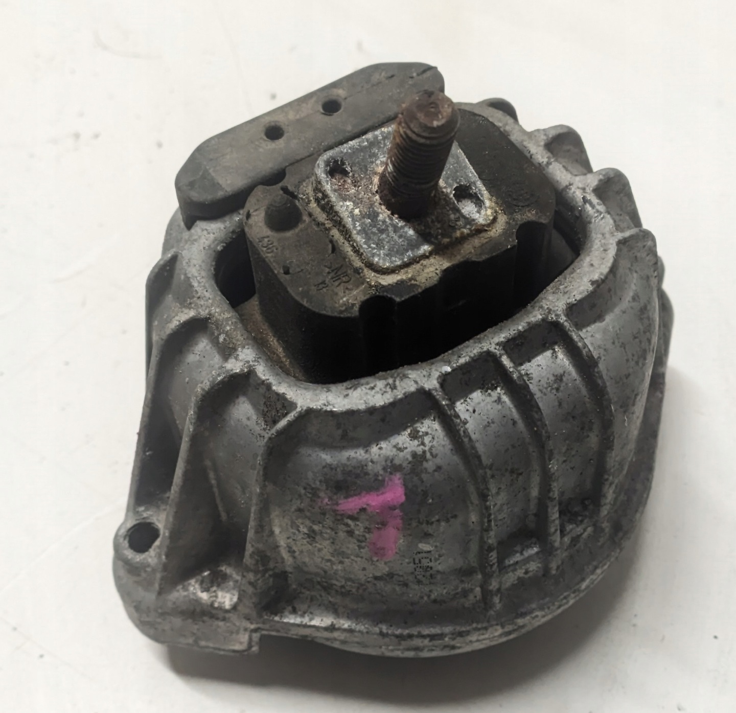 BMW E87 2.0D 11R engine mount left 13981112