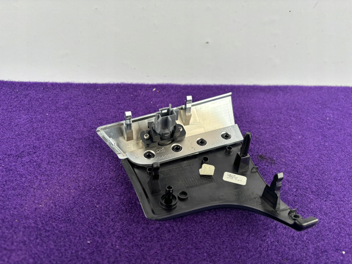 PORSCHE PANAMERA 970 moulding below KONSOLE CHROM sensor 0024976180 K118/519