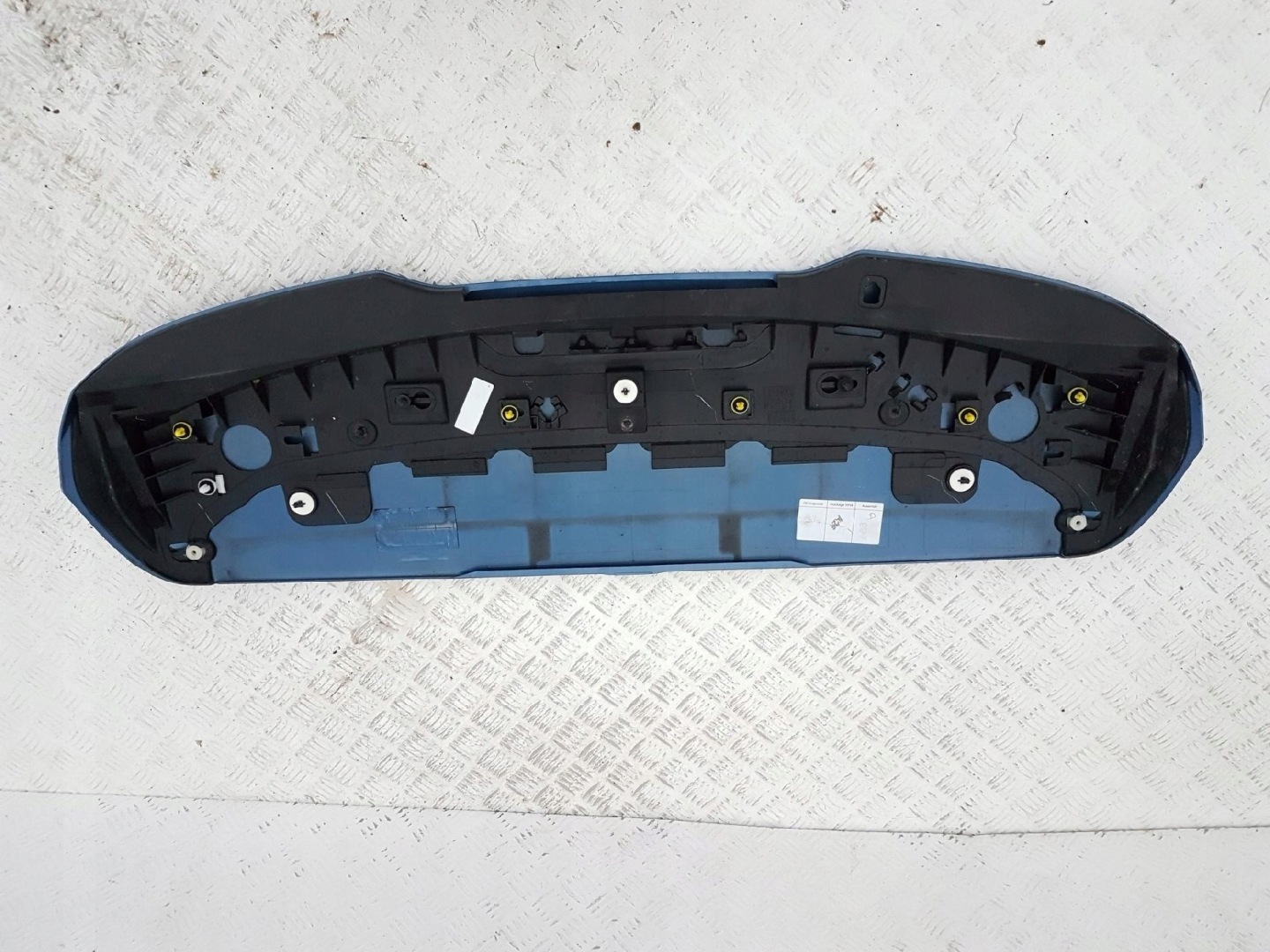 Spoiler lotka visor for the bonnet Volvo V40 II 12