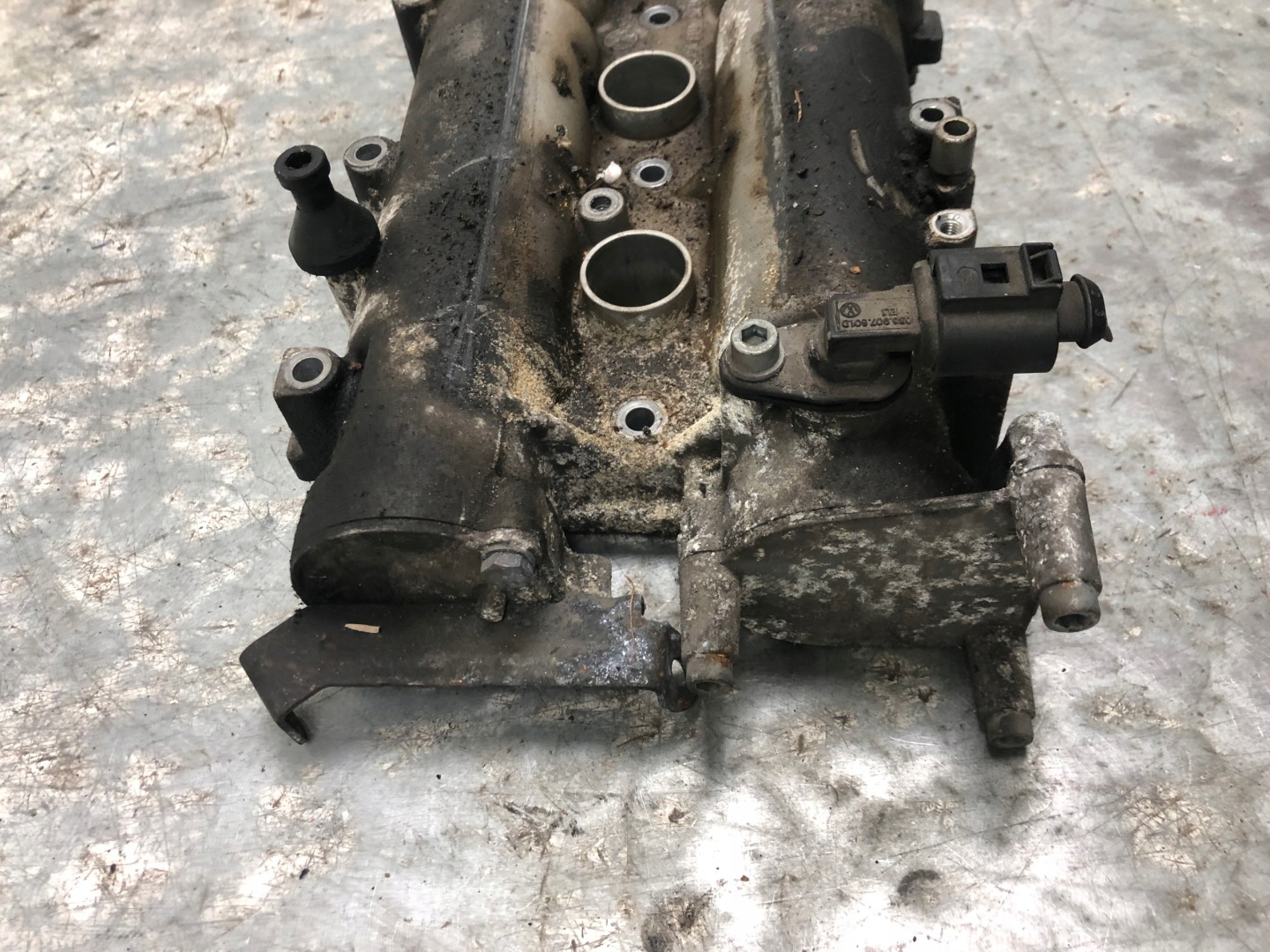 Abdeckung der Ventile DES MOTORS VW AUDI 1.4 BBZ 036103475
