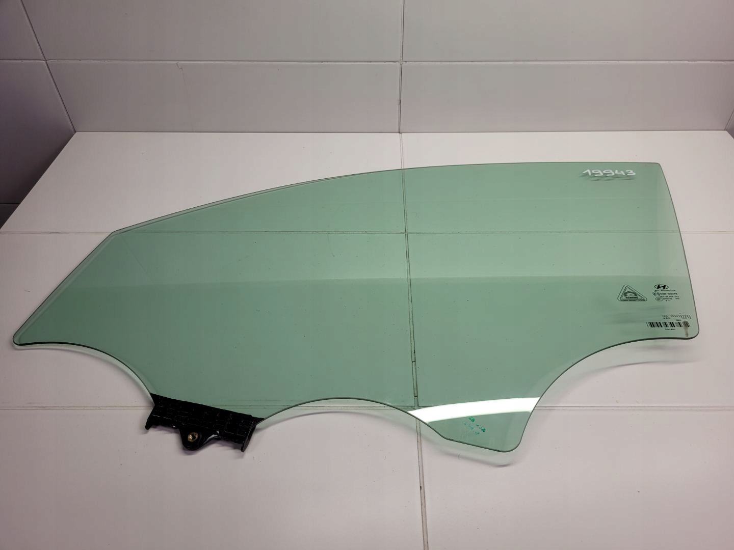 window door front left side Hyundai Tucson 3 facelift 2019 43R00049