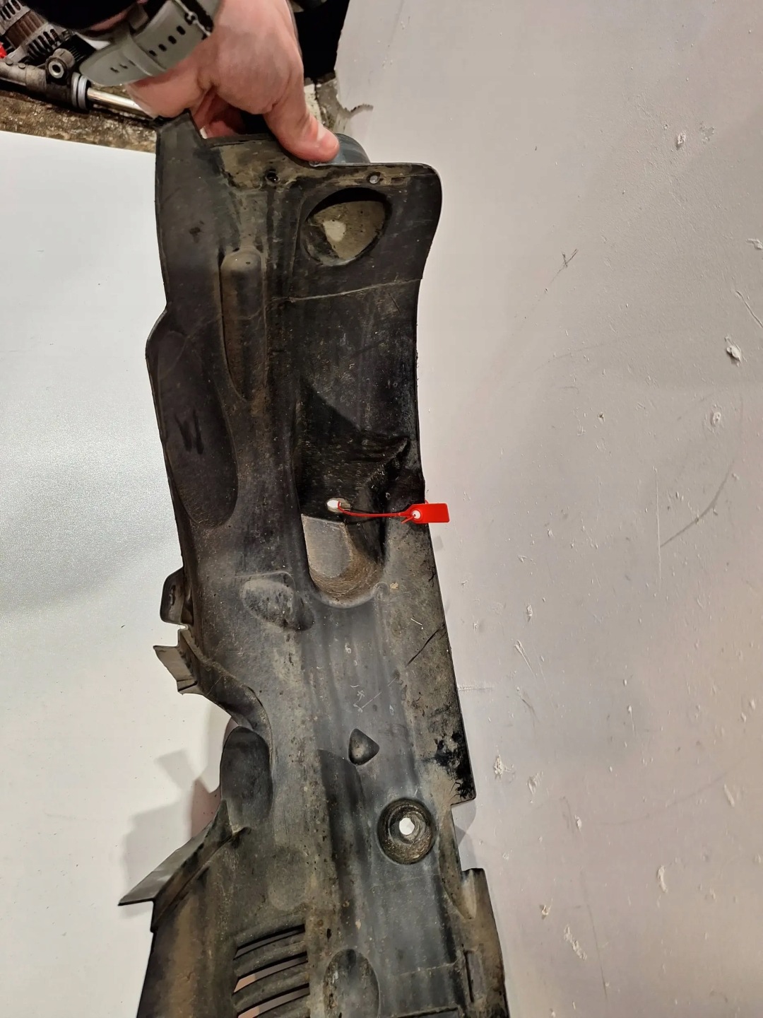 mudguard rear. left 767499503R RENAULT TWINGO III 14