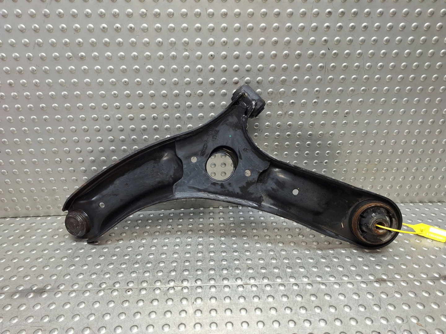 arm right front HYUNDAI i20 54501-1J700 lift 12-14