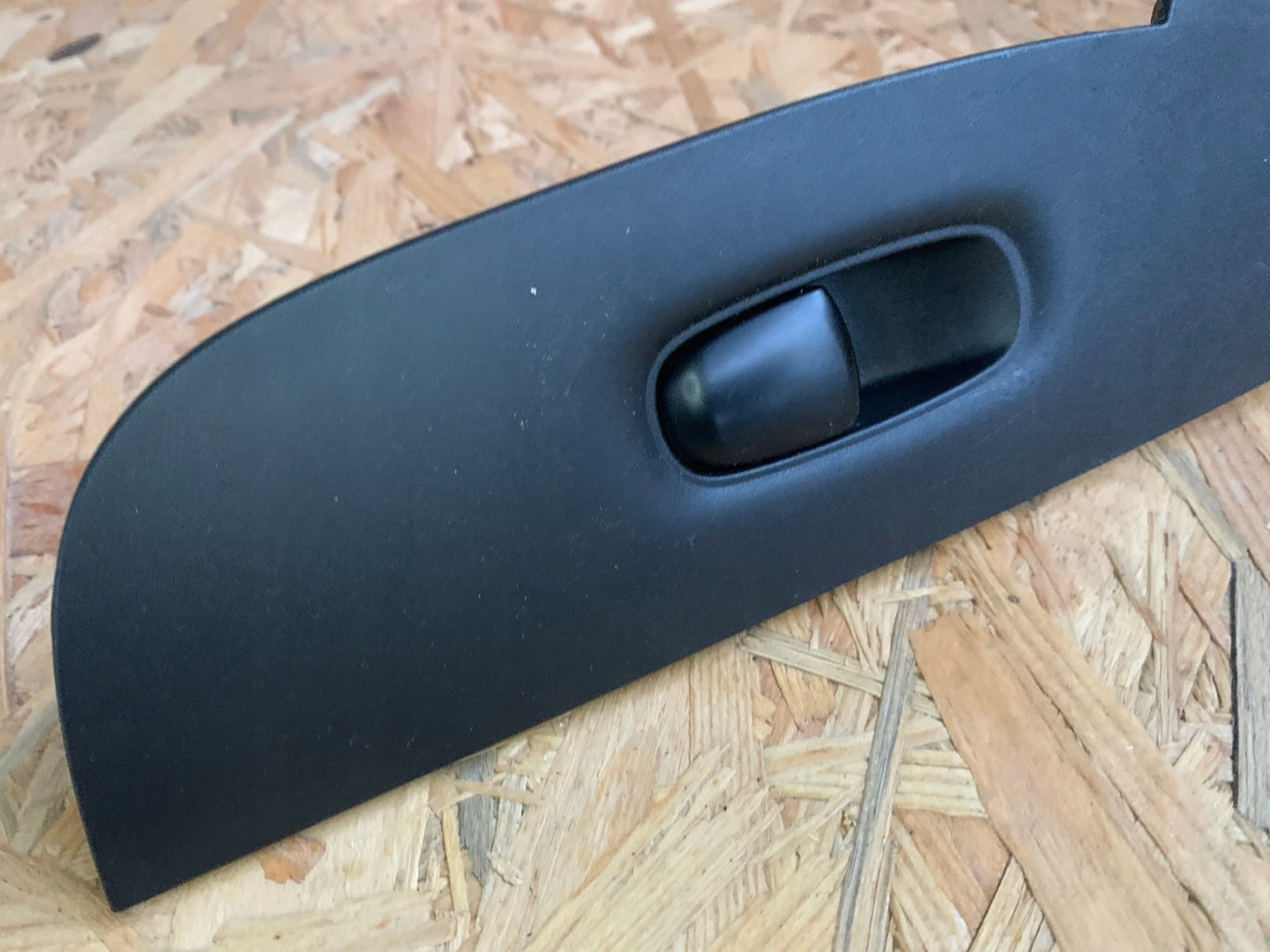 Nissan X-Trail T32 switch panel of the window front PR