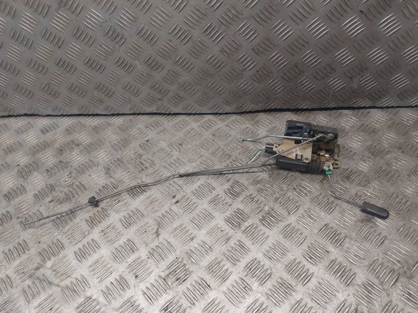 lock door right front OPEL MOVANO A