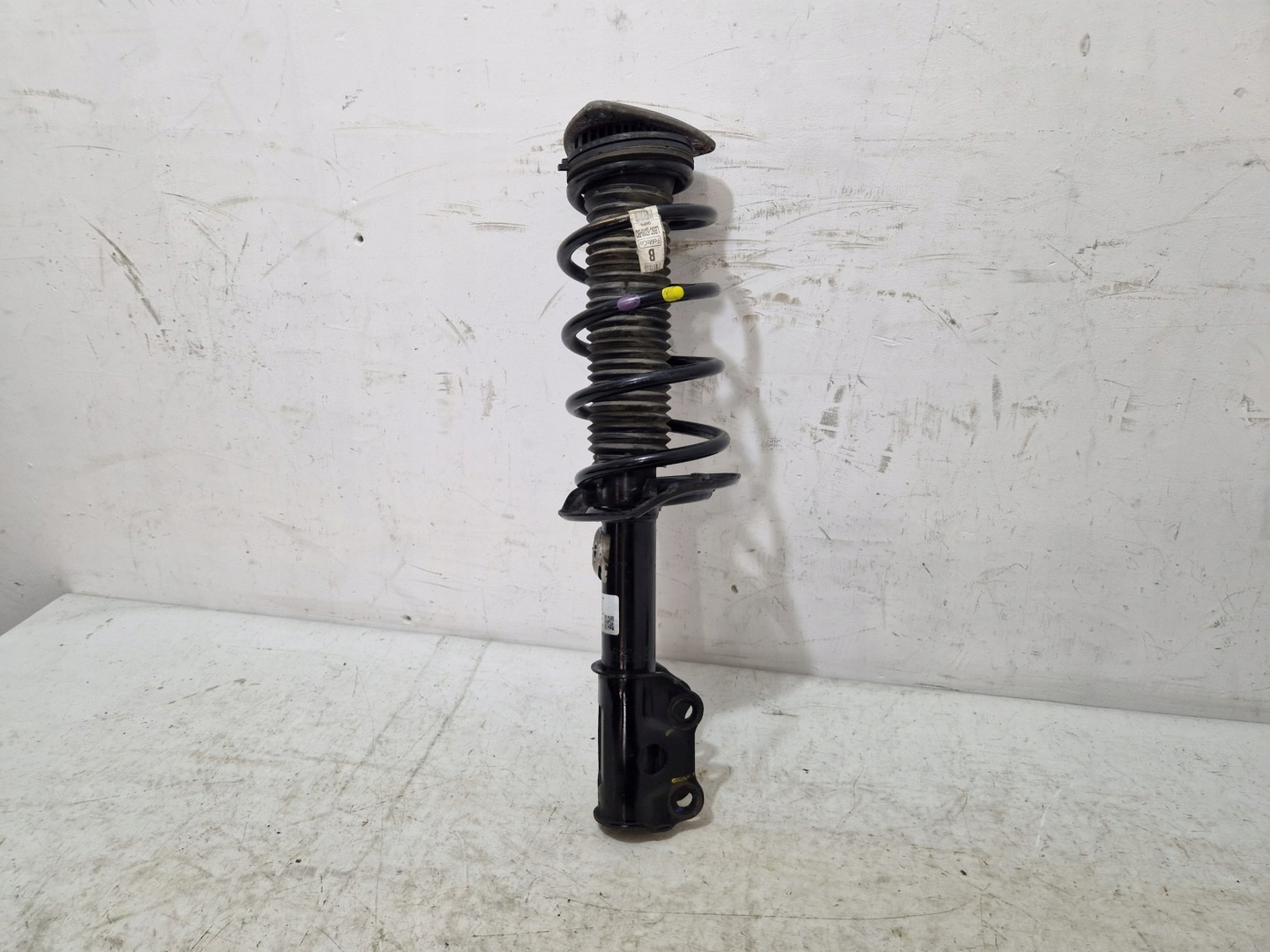 FORD EXPLORER VI MK6 2020- 2.3 4X4 shock absorber left front LB5C-18K001-BNE