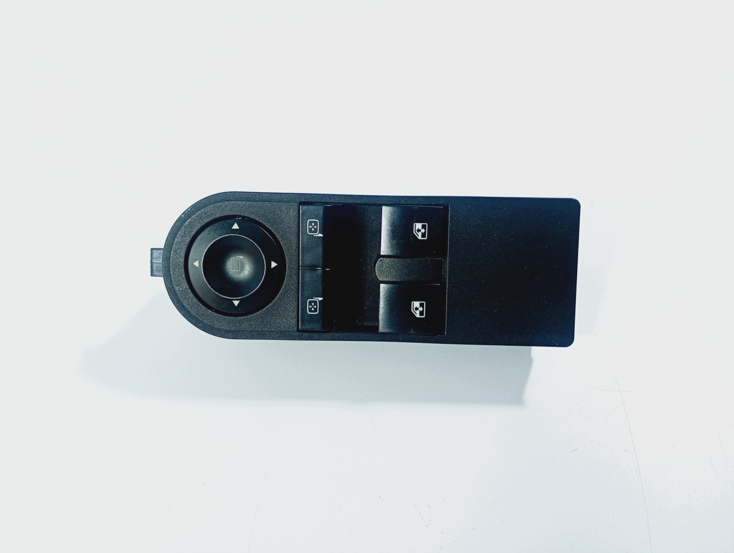 switch switch panel of the window left front Opel Astra H 04-10