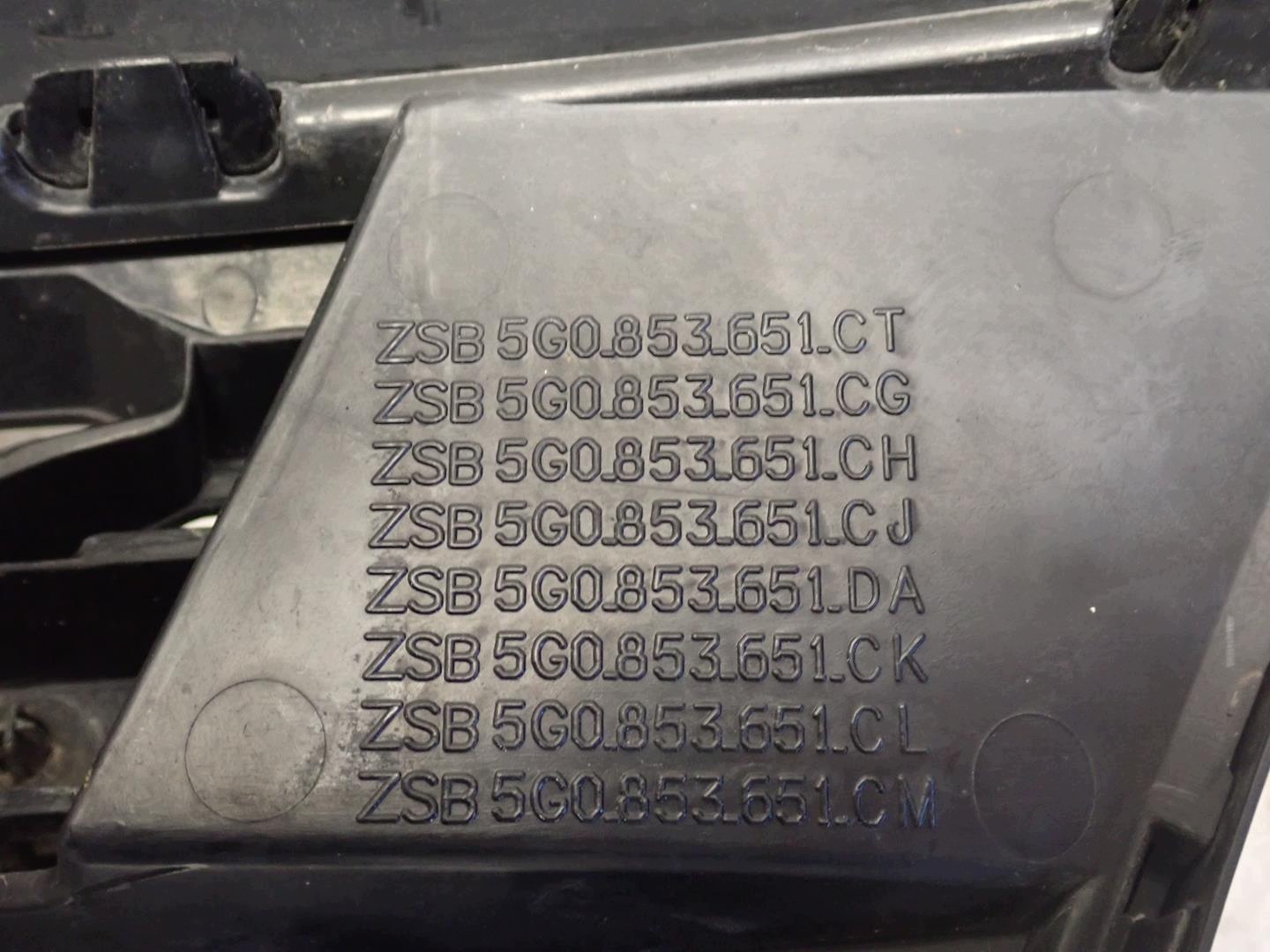 Grill VW GOLF VII LIFT GTI 2017- 5G0853653S