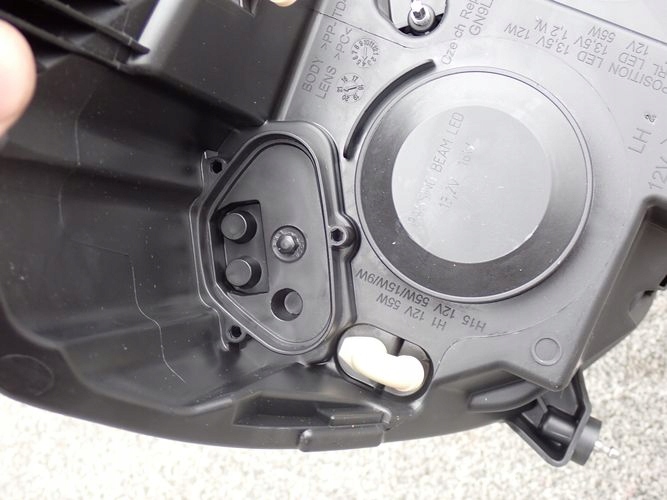 FORD FIESTA MK8 VIII reflektor left light left nie led