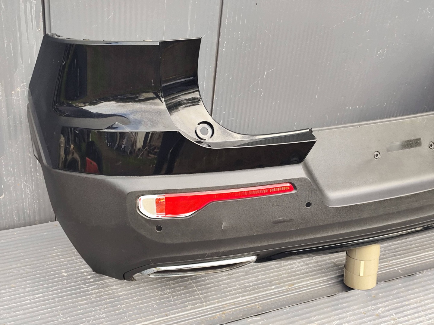 VOLVO XC40 R-design bumper rear 4xPDC complete dismantling