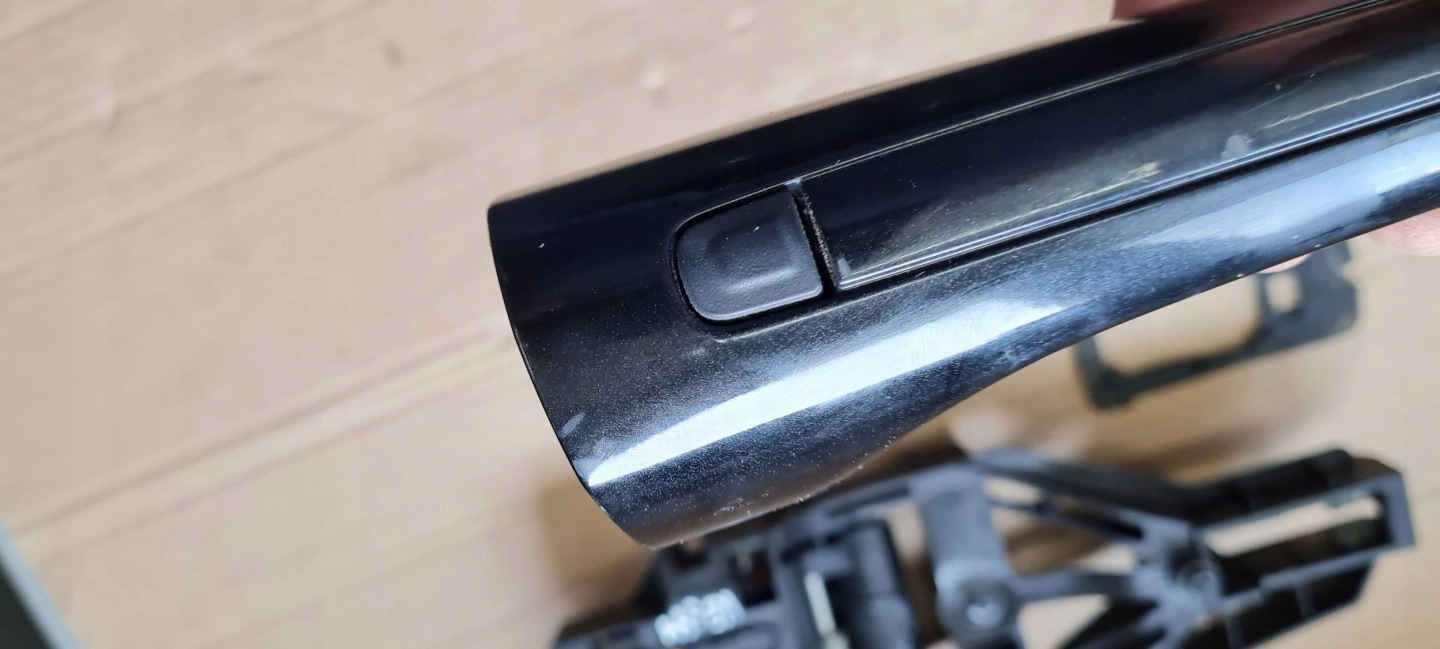 Chrysler Pacifica 2022 handle door right right front PXR