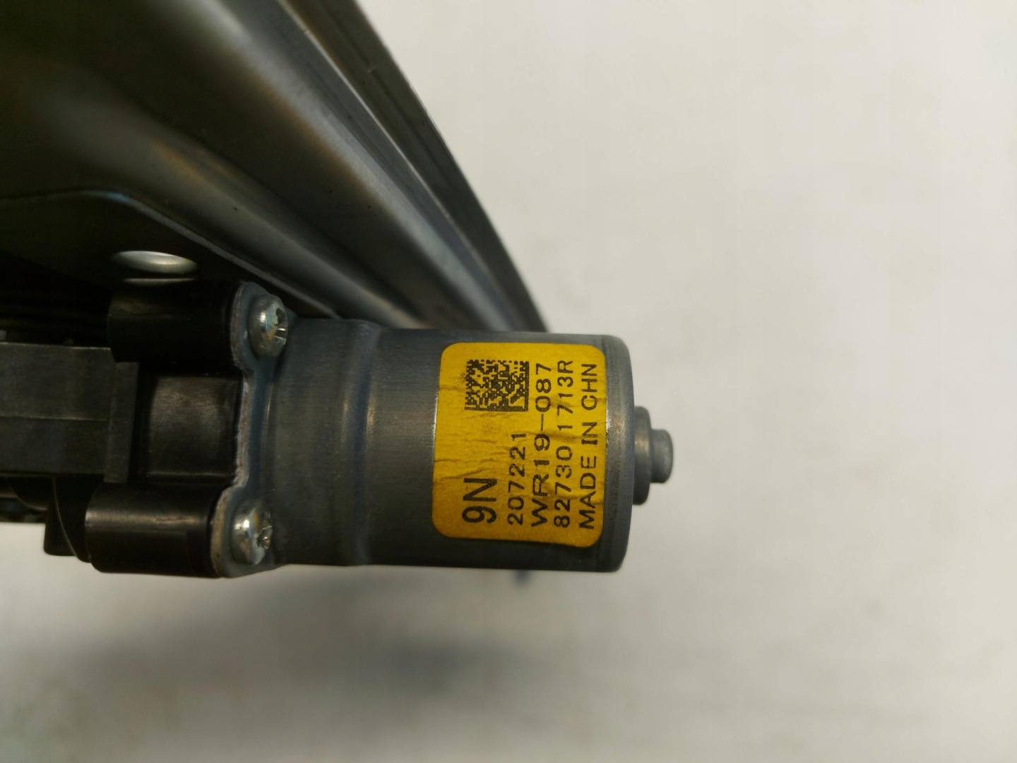 Renault Arkana, RS-Line PPODNOSNIK windows right rear part