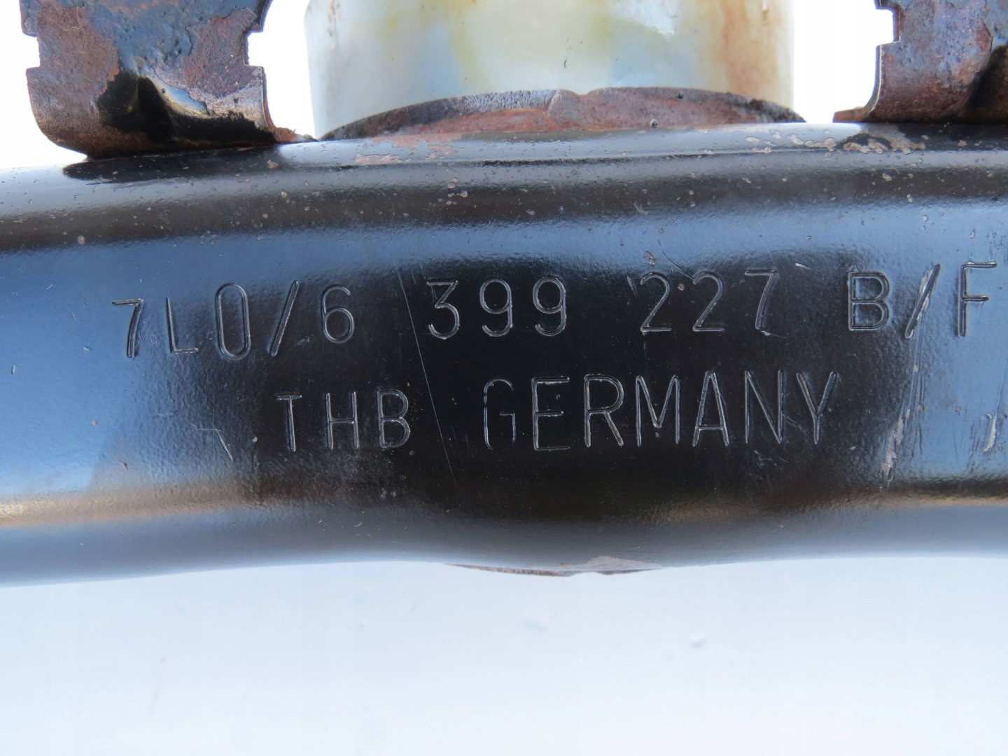 bumper support front lower pillar PORSCHE CAYENNE 7L0399227B