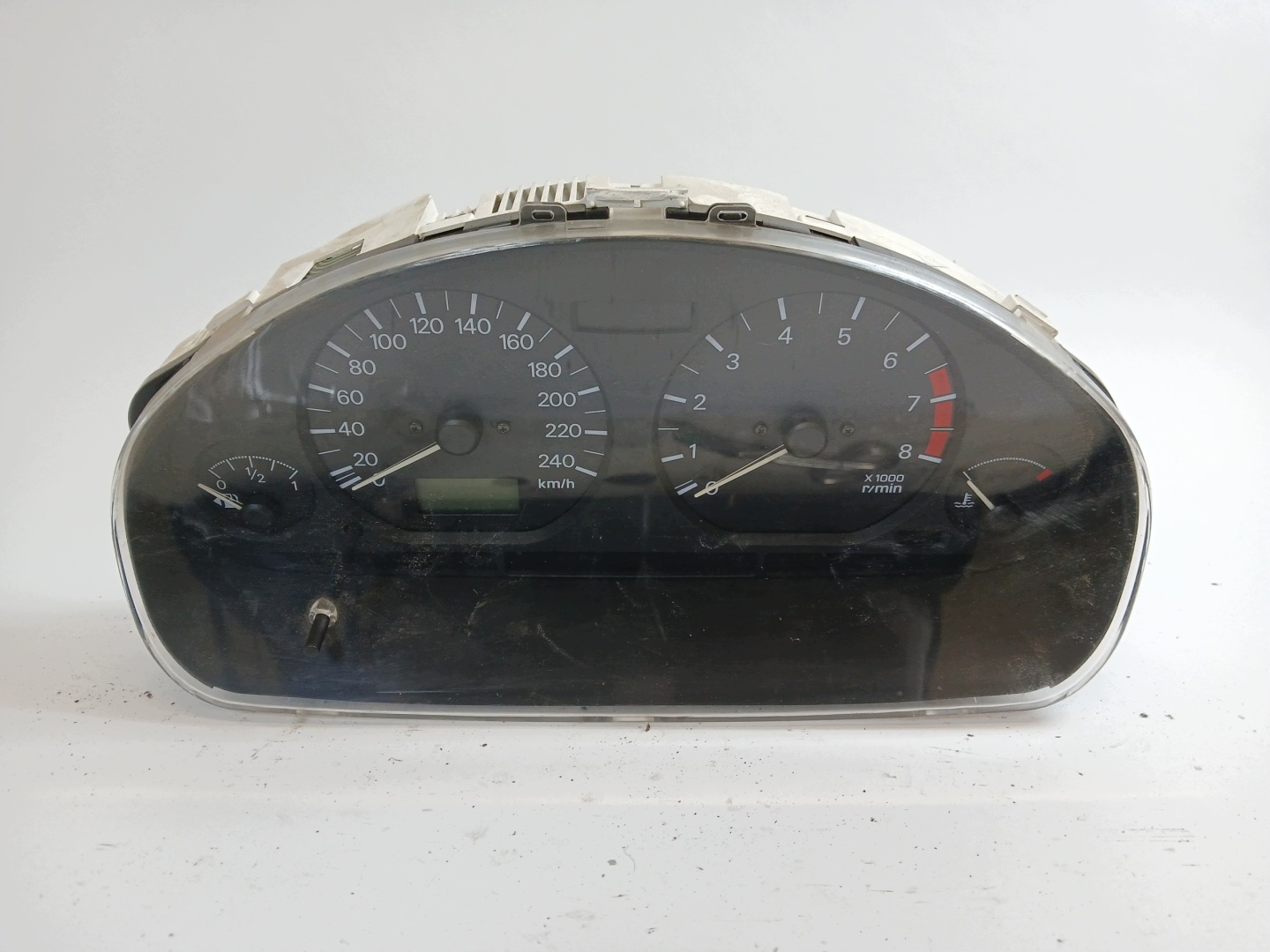 MITSUBISHI CARISMA 1.6 budíky budiky MR308402