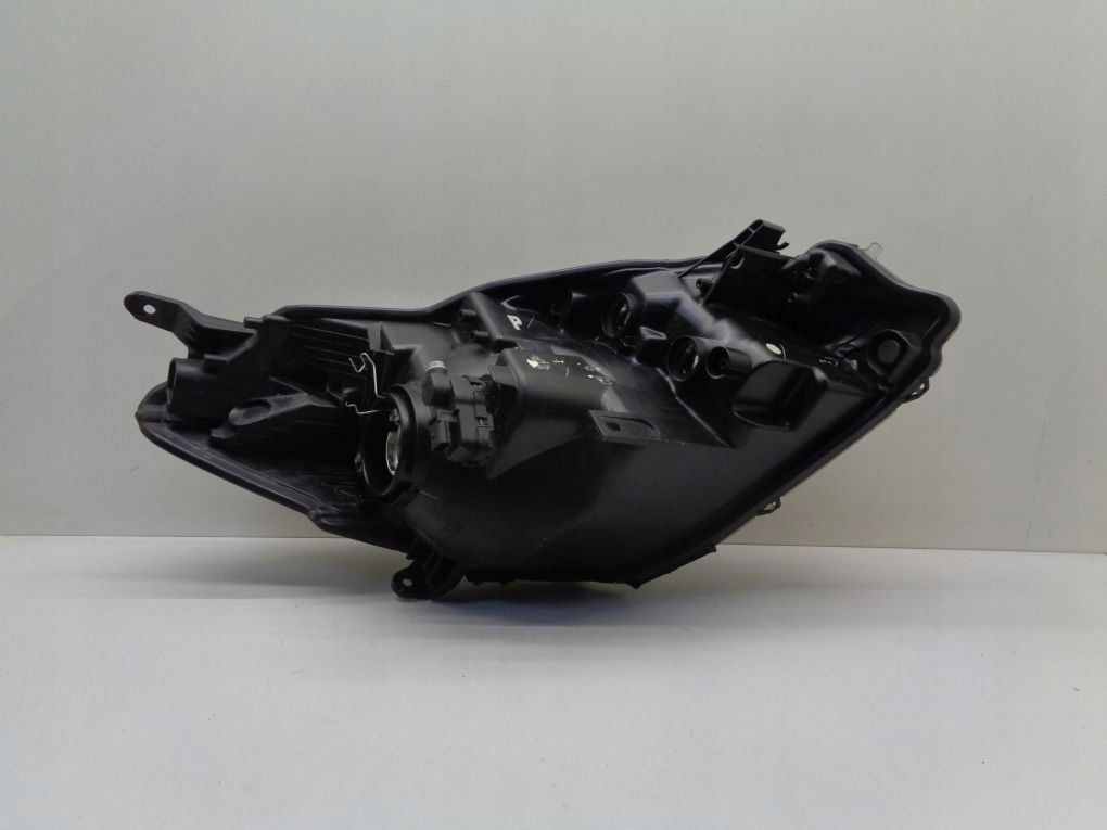 TOYOTA YARIS III LIFT 13- light front left