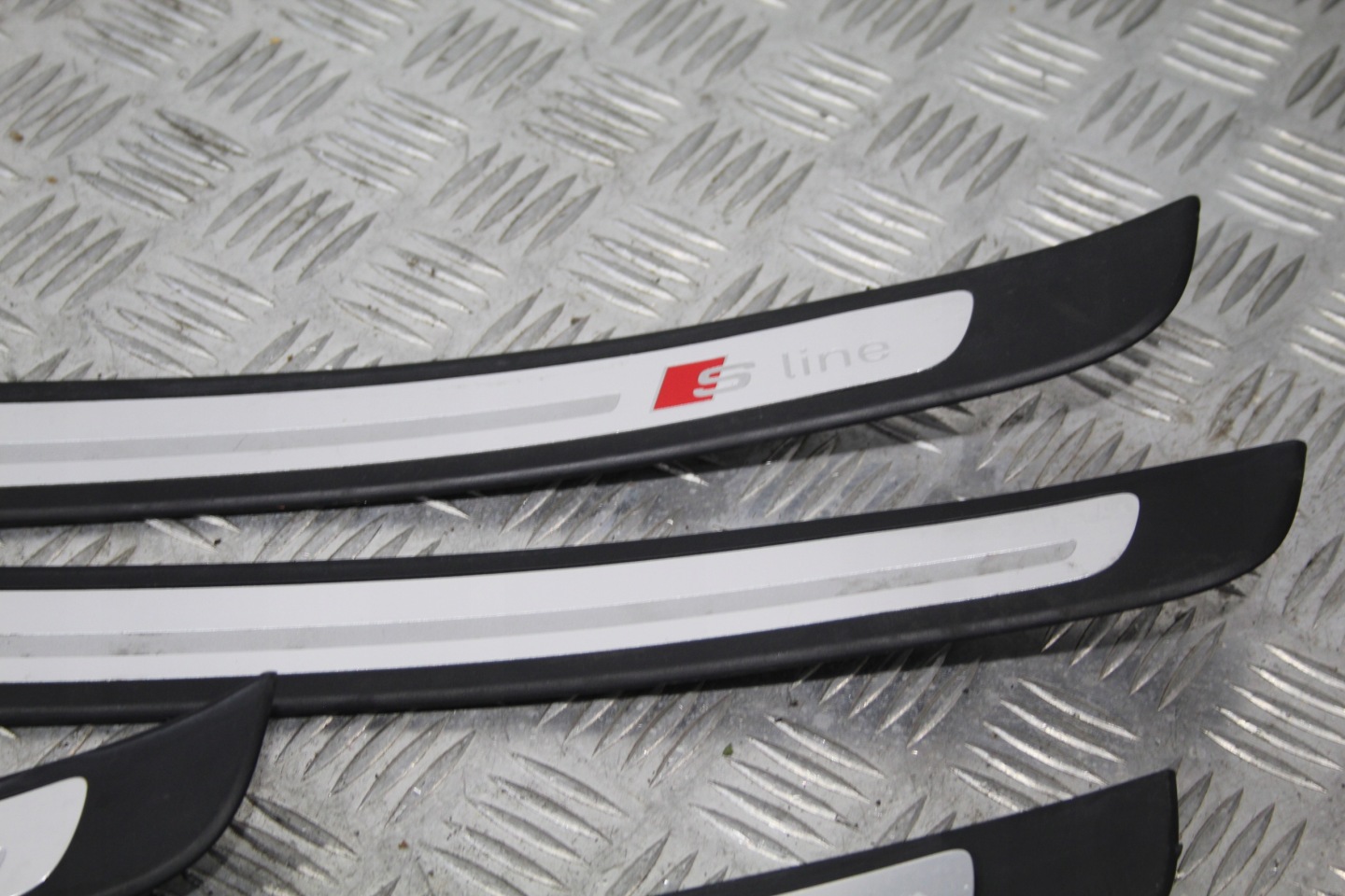 mouldings caps threshold AUDI A6 C7 4G0 4G9 LIFT