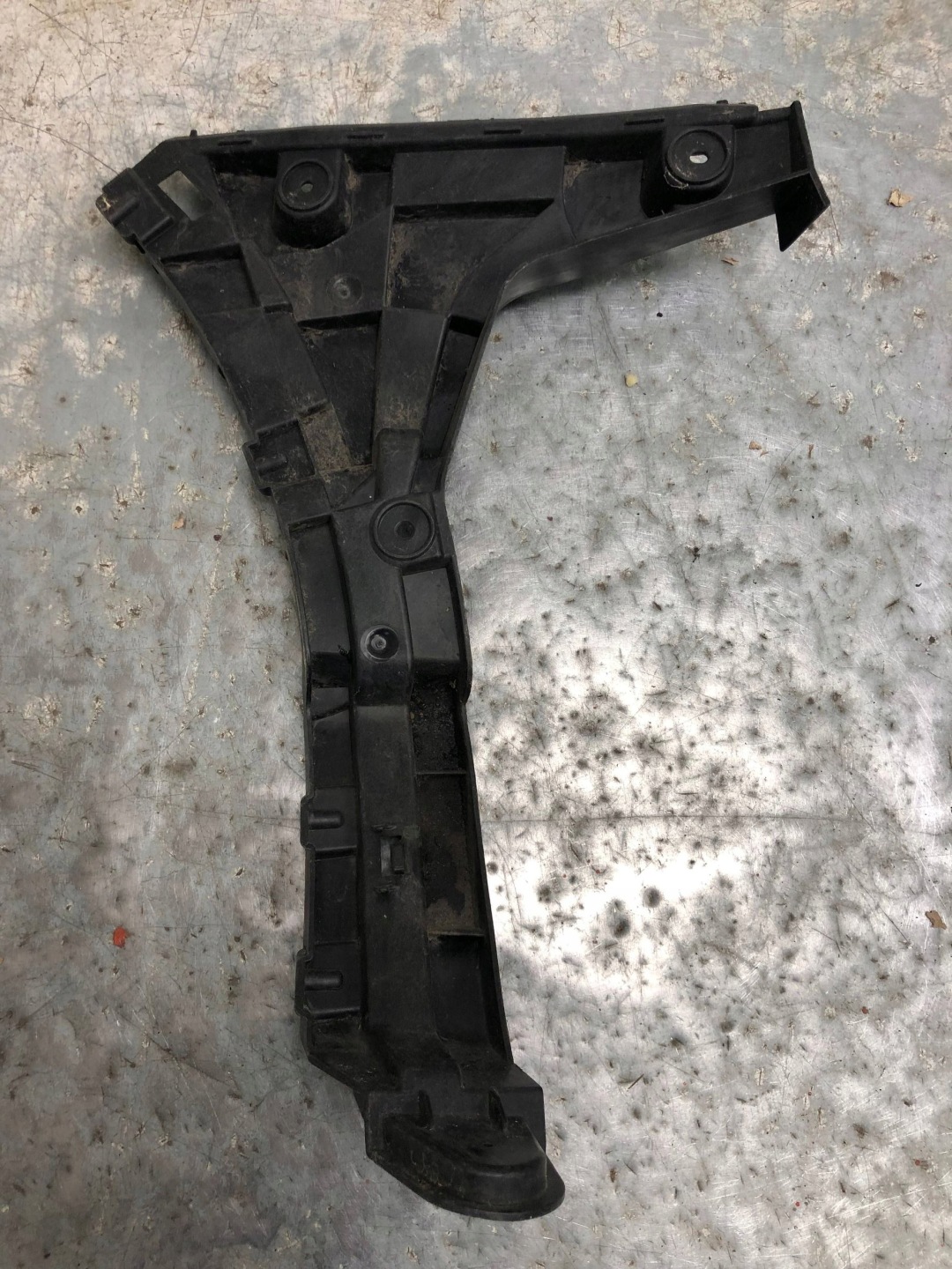 bumper bracket right rear part AUDI Q3 8U 8U0807454A