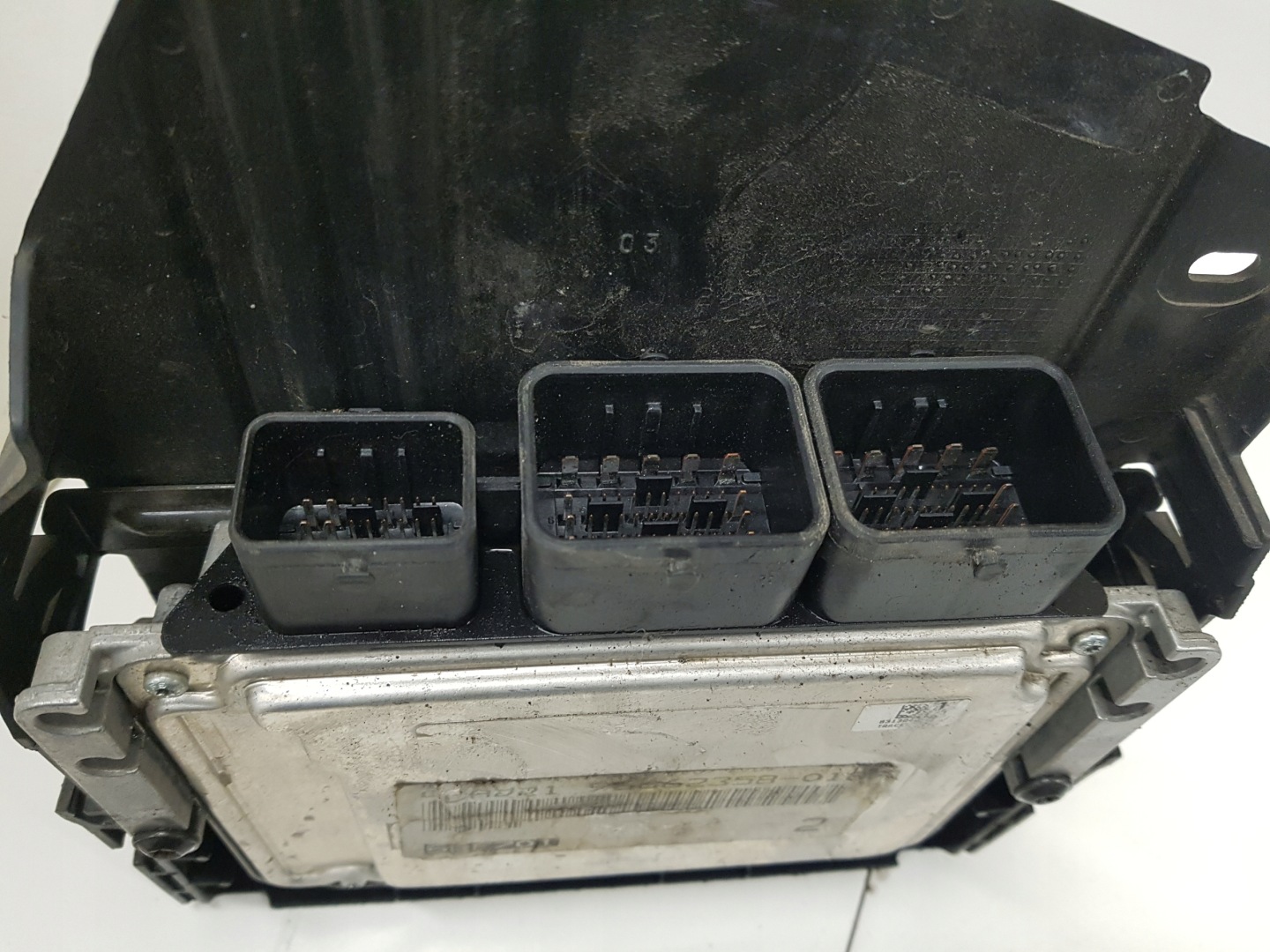 computer of the engine control unit PEUGEOT 207 5BE701