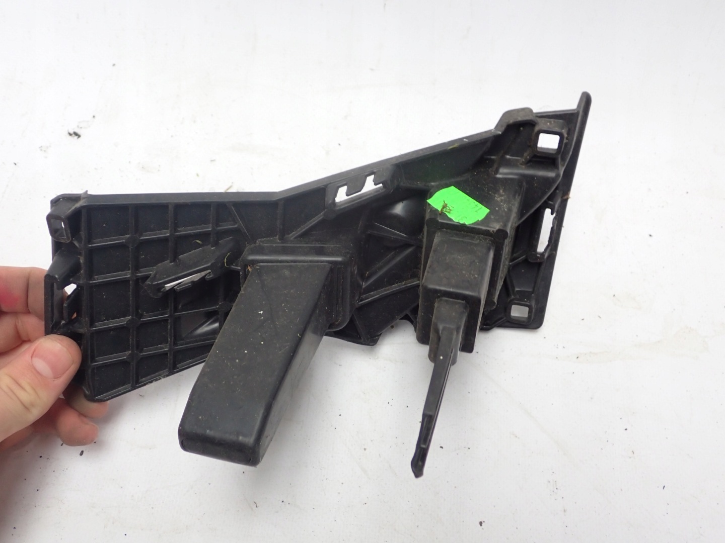 SKODA FABIA III 3 14- Console Pare choc Support Gauche 6V0807723