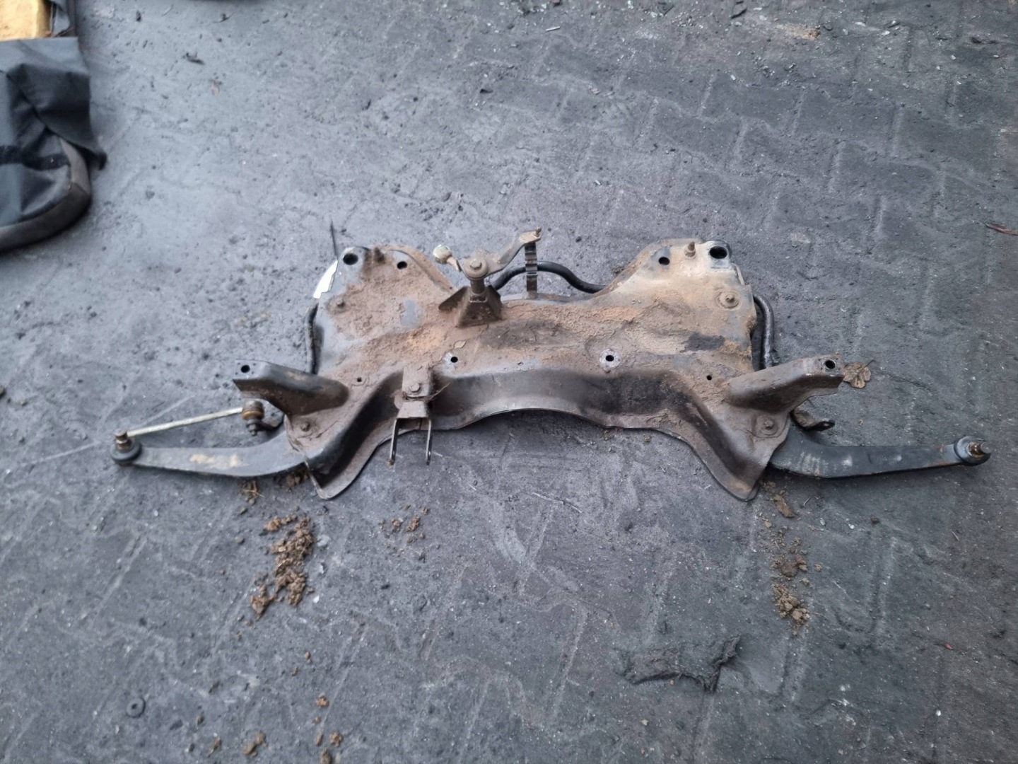 axle beam front 1.1 PEUGEOT 206