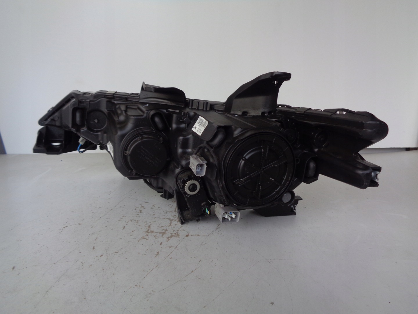 light right REFLEKTOR MITSUBISHI OUTLANDER III 15- LIFT LED