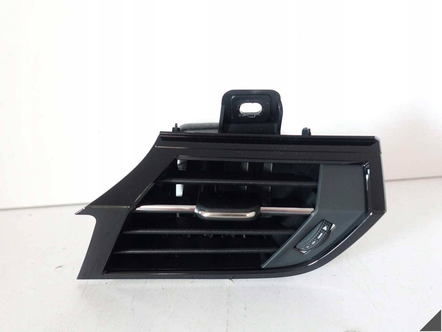 AUDI Q3 83A 83B F3 18-25 grid air conditioning devices dashboard instrument panel left EU 6PS
