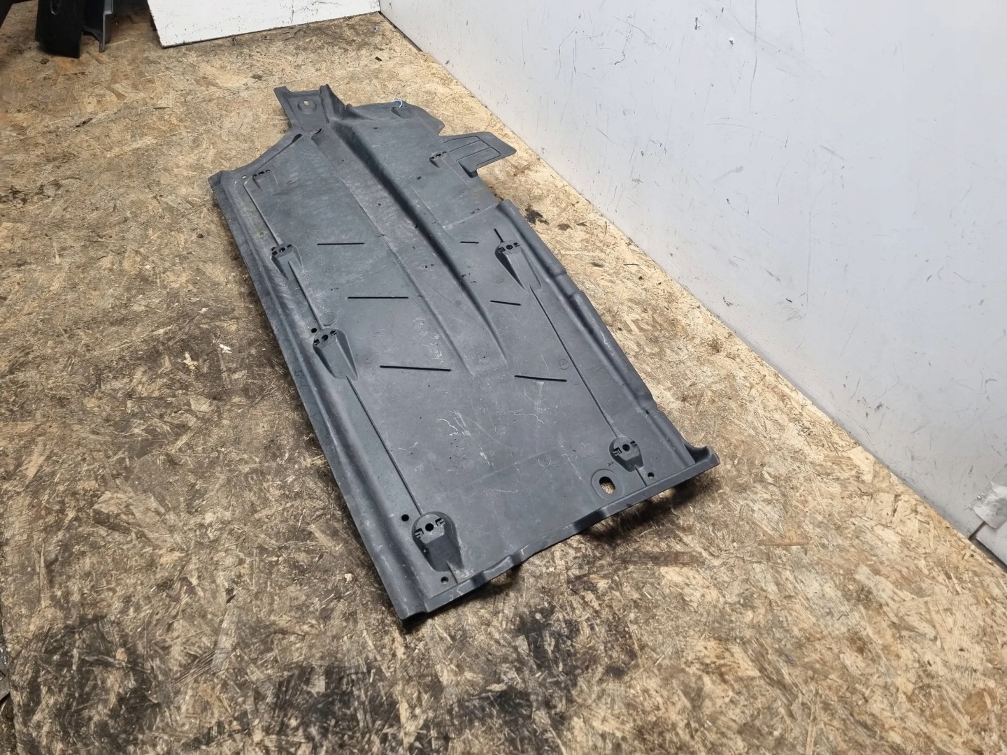 6Q7825201 Skoda Roomster (5J) left side lower