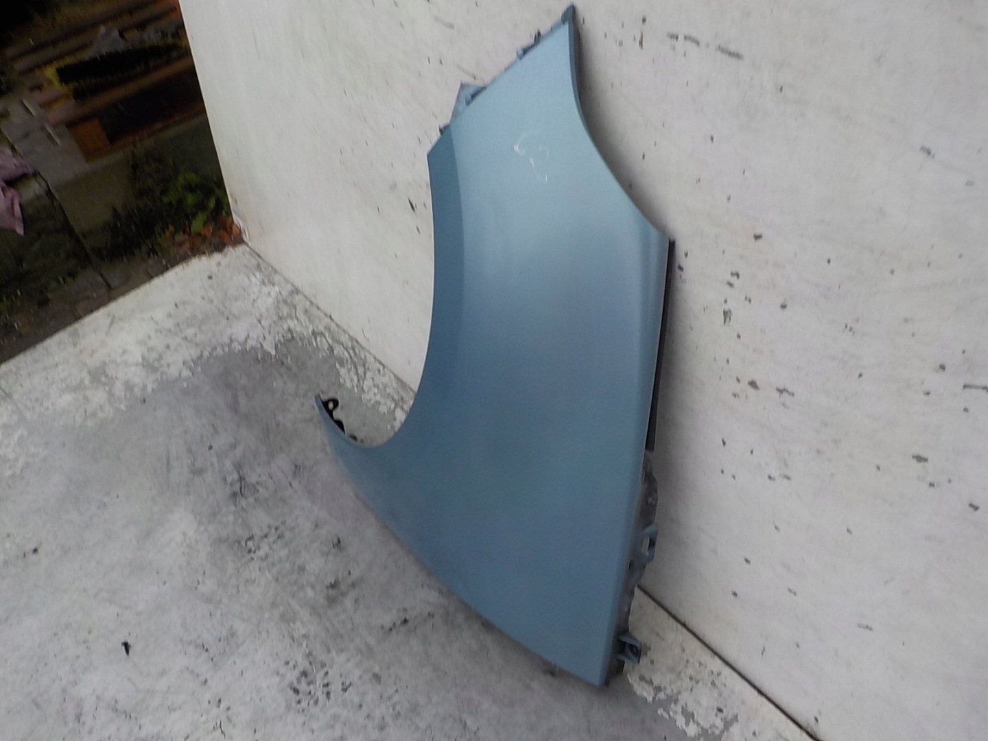 62 RENAULT SCENIC III blatník levý předek přední