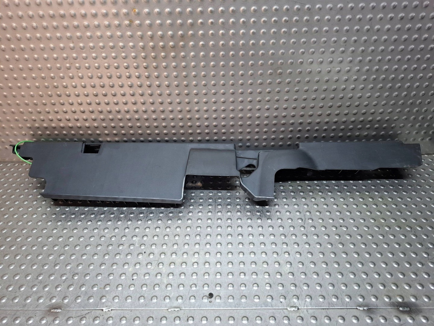 cover moulding boot left A2136903100 MERCEDES W213