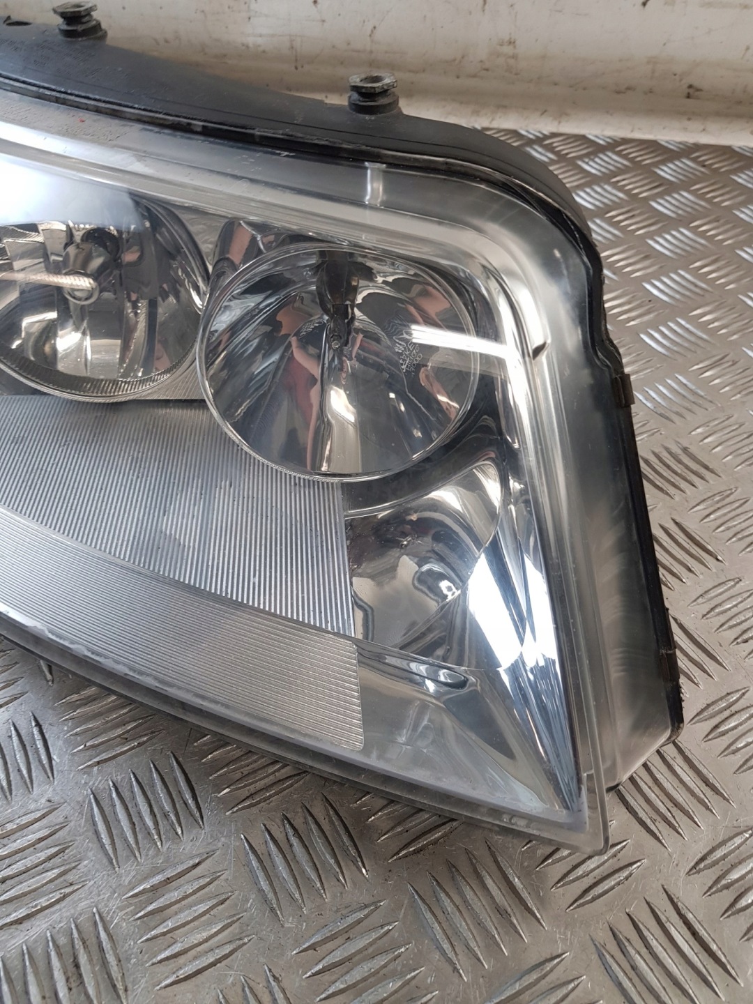light right front 7M3941016AD VW SHARAN and LIFT 04R