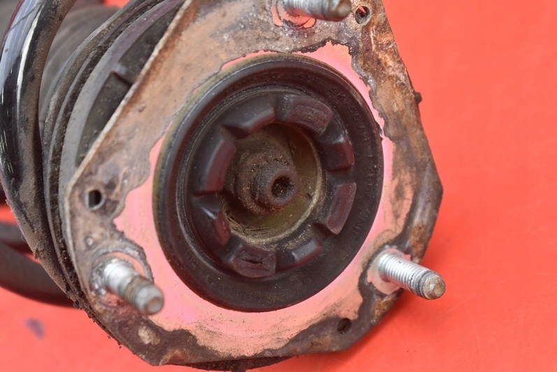shock absorber left front FORD TRANSIT COURIER 1 and 1.5 TDCI 75 KM 14-23