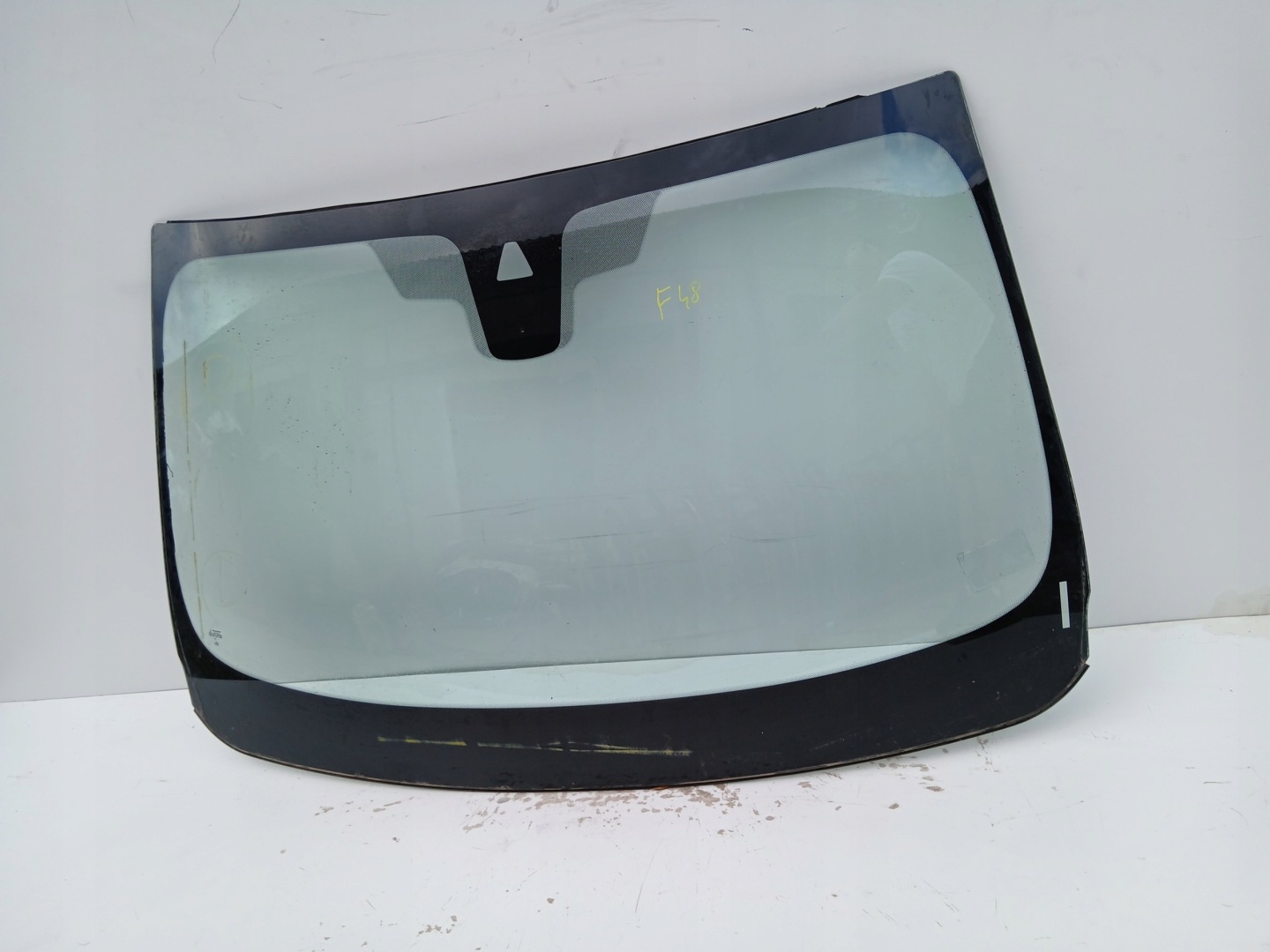 window front front iron BMW X1 F48