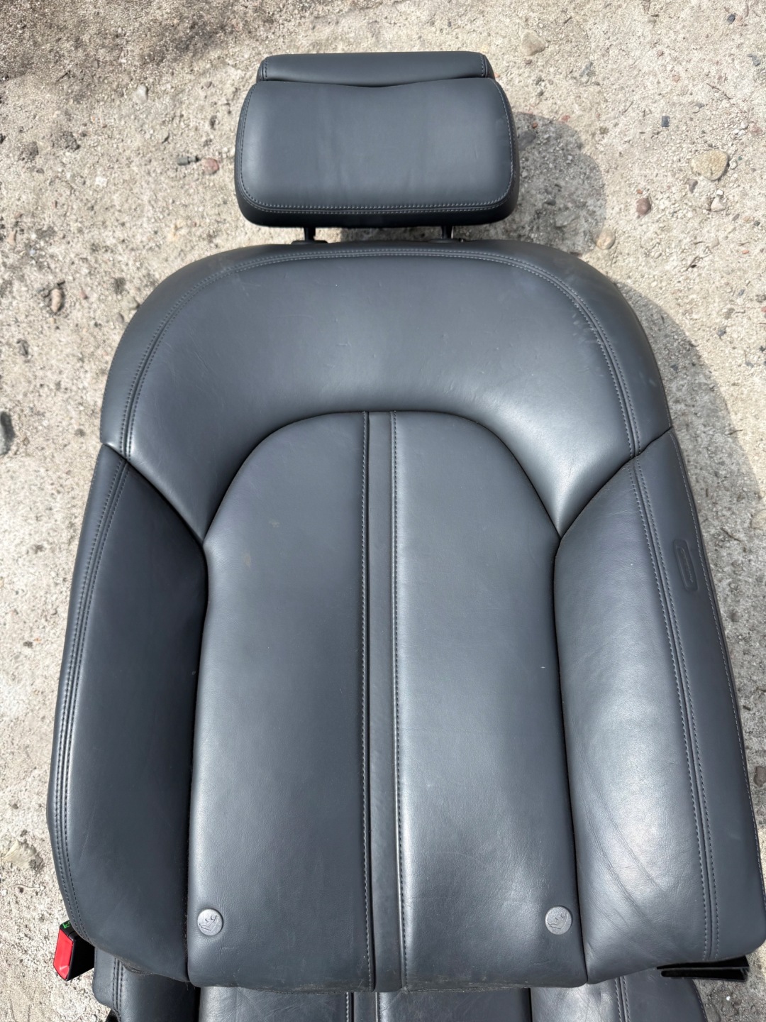 AUDI A8 D4 LONG Sitz links heck Leder schwarzer elektrisch
