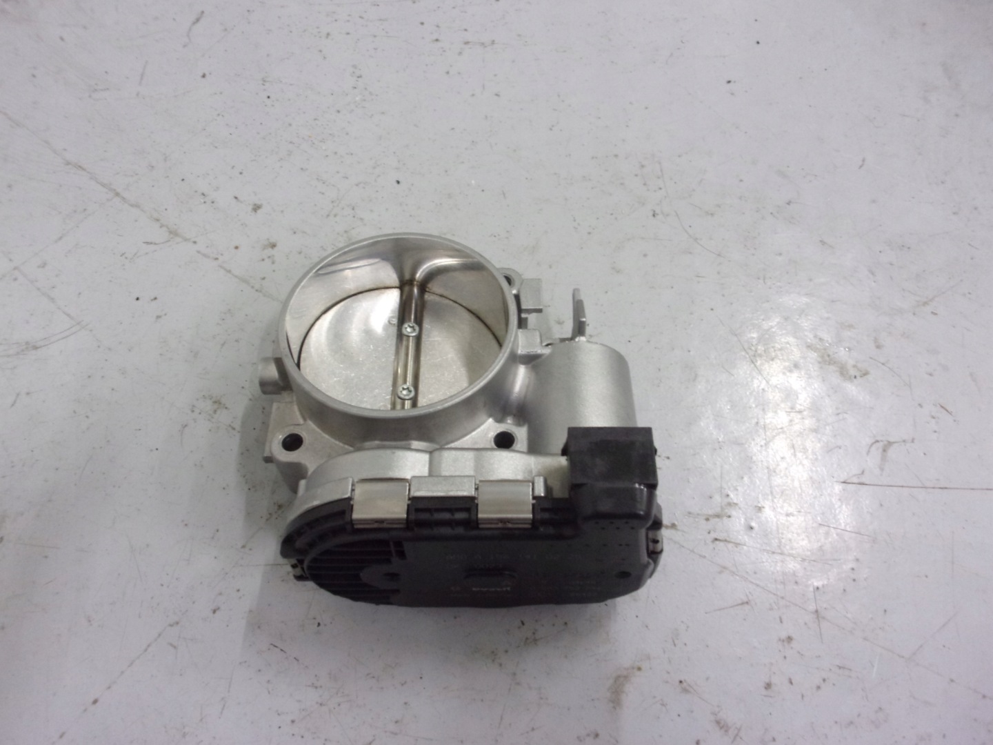 MERCEDES W211 E211 E 63 AMG M156 Valvola a farfalla A1561410225