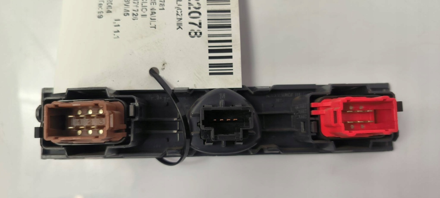prekidač 8200071224 RENAULT CLIO II