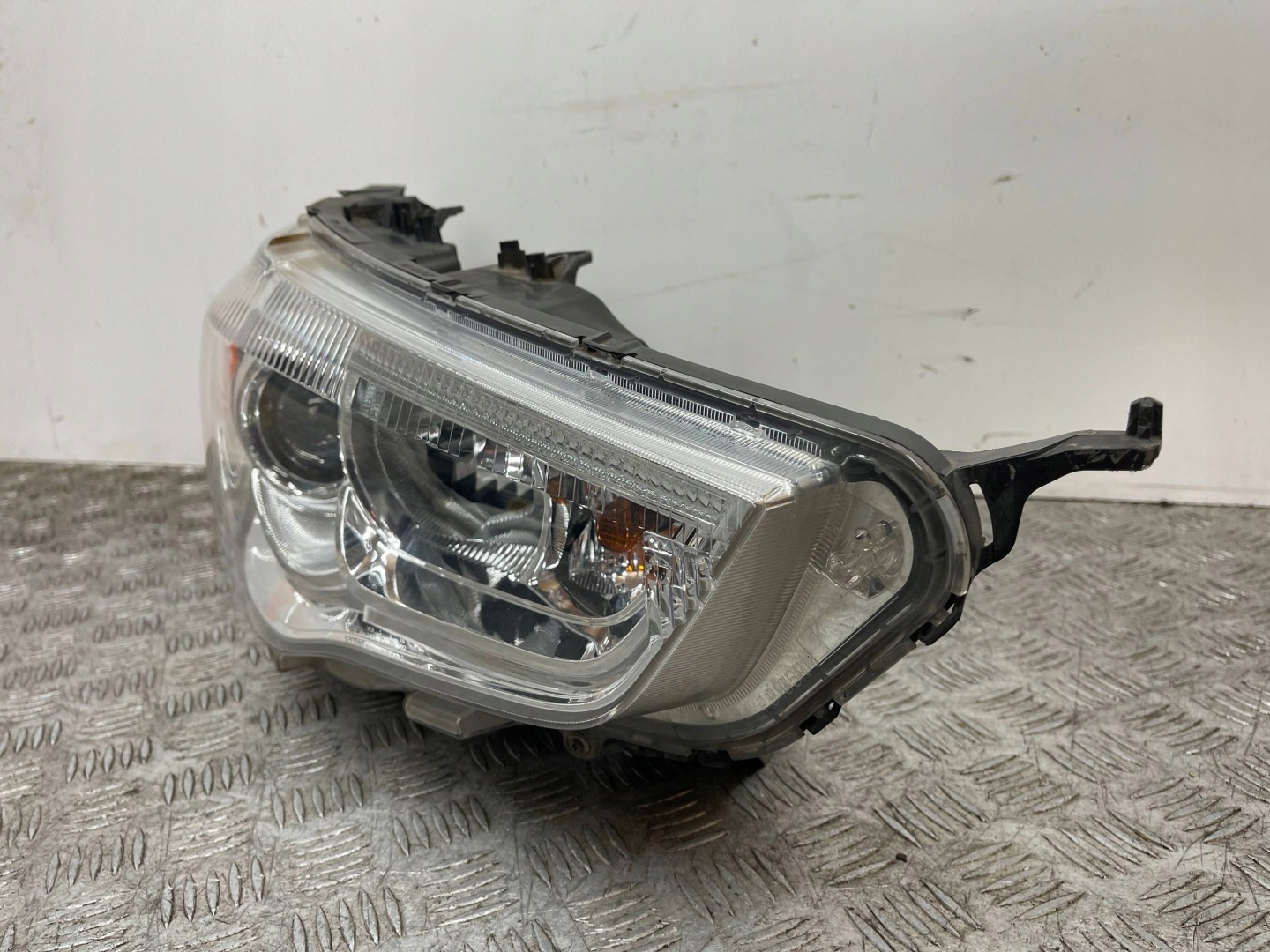 REFLEKTOR light front front right MITSUBISHI ASX 10