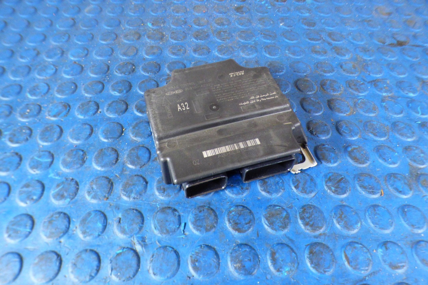 KIA Ceed II sensor Bedienteil AIRBAG 95910-A2320 st.BDB