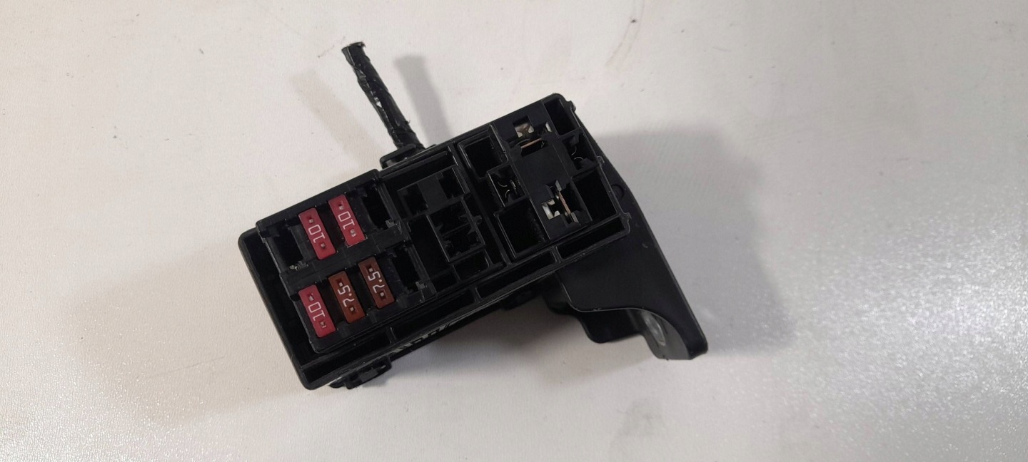 Toyota Corolla Cross Module fusibles Complète 240909 (MD423)