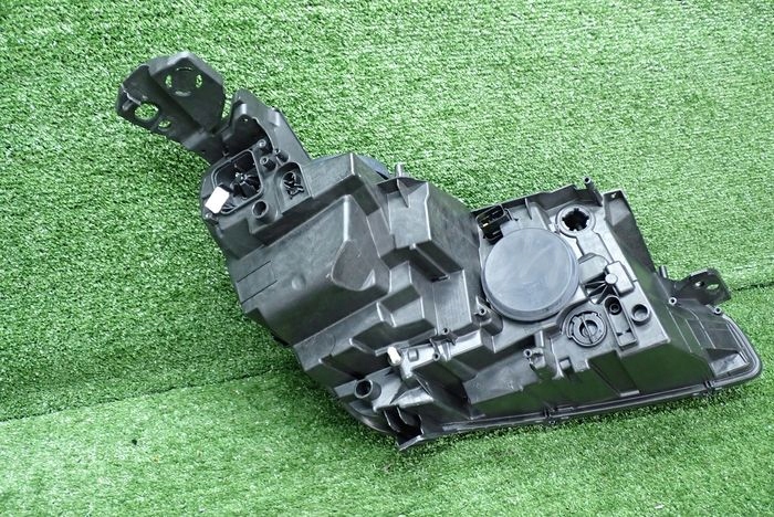 PEUGEOT 3008 5008 II 16- reflektor left light left