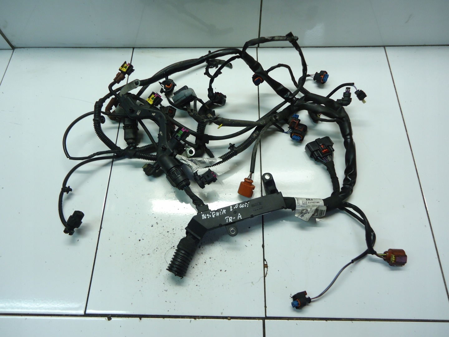OPEL INSIGNIA A 2.0 CDTI 160KM A20DTH bundle motor wiring 23143189